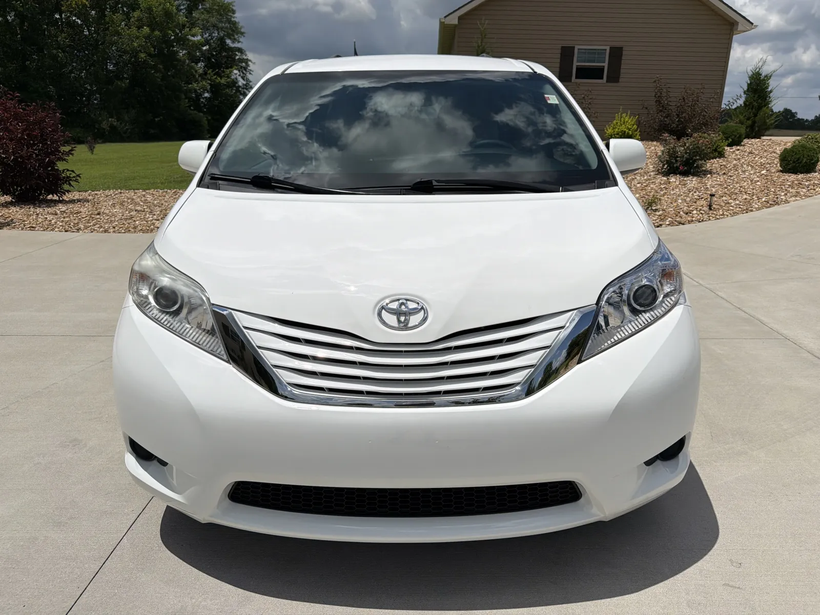 Toyota Sienna photo 8