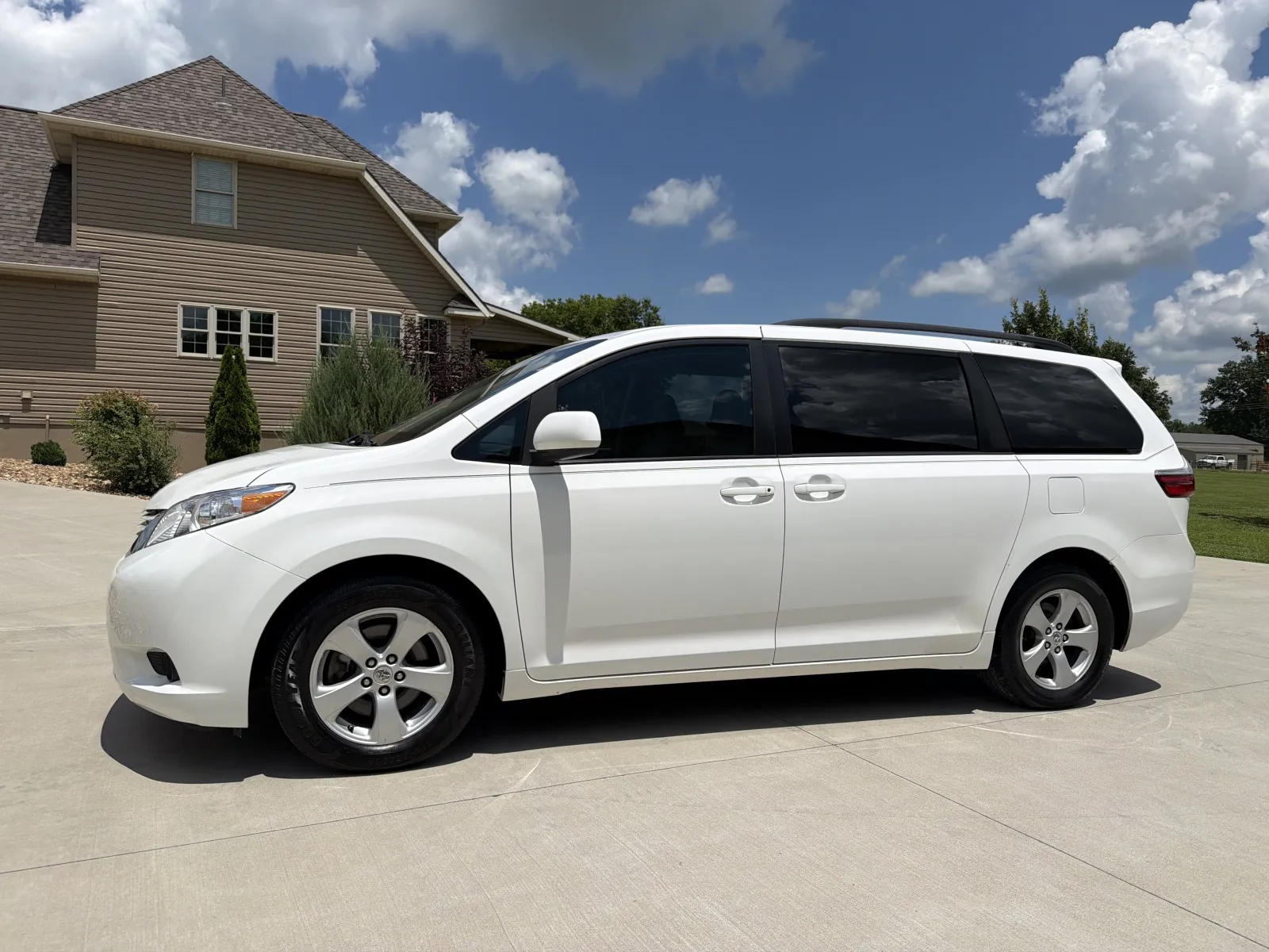 Toyota Sienna photo 72