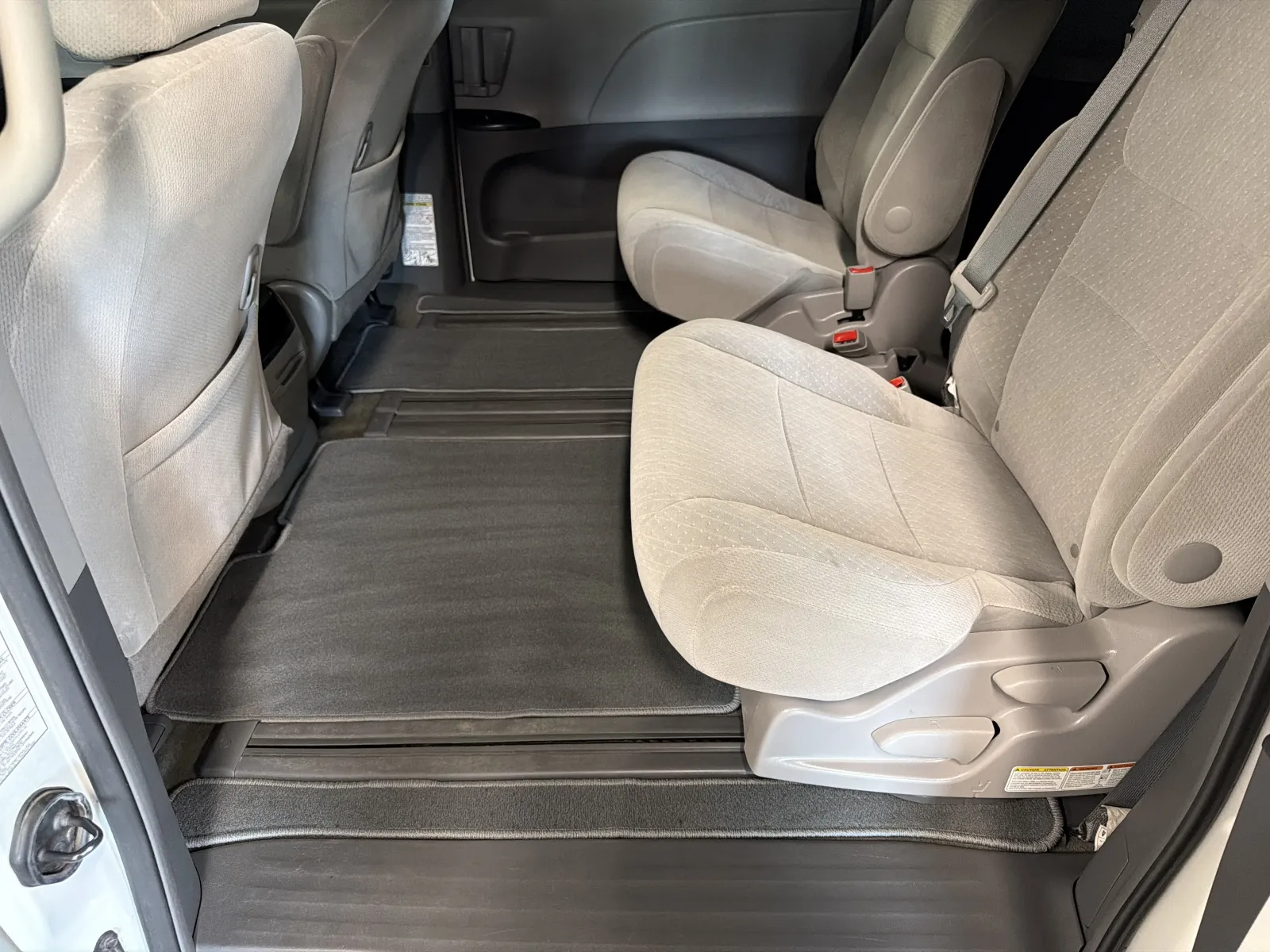Toyota Sienna photo 52
