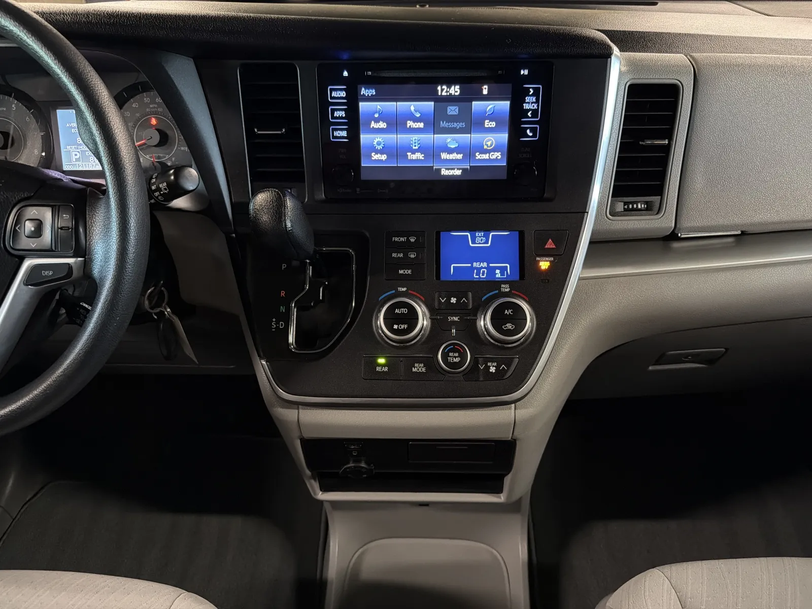 Toyota Sienna photo 62