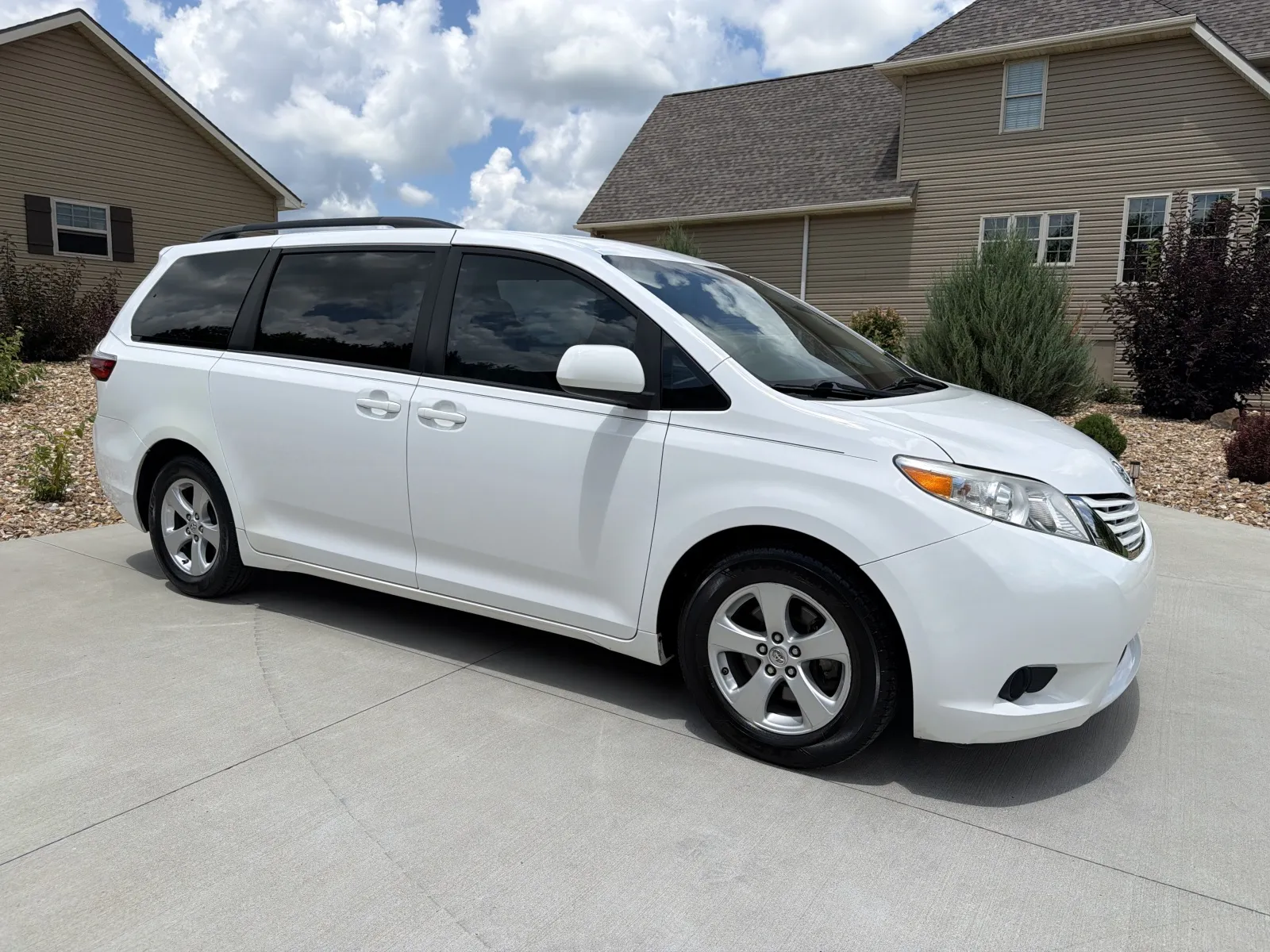 Toyota Sienna photo 76