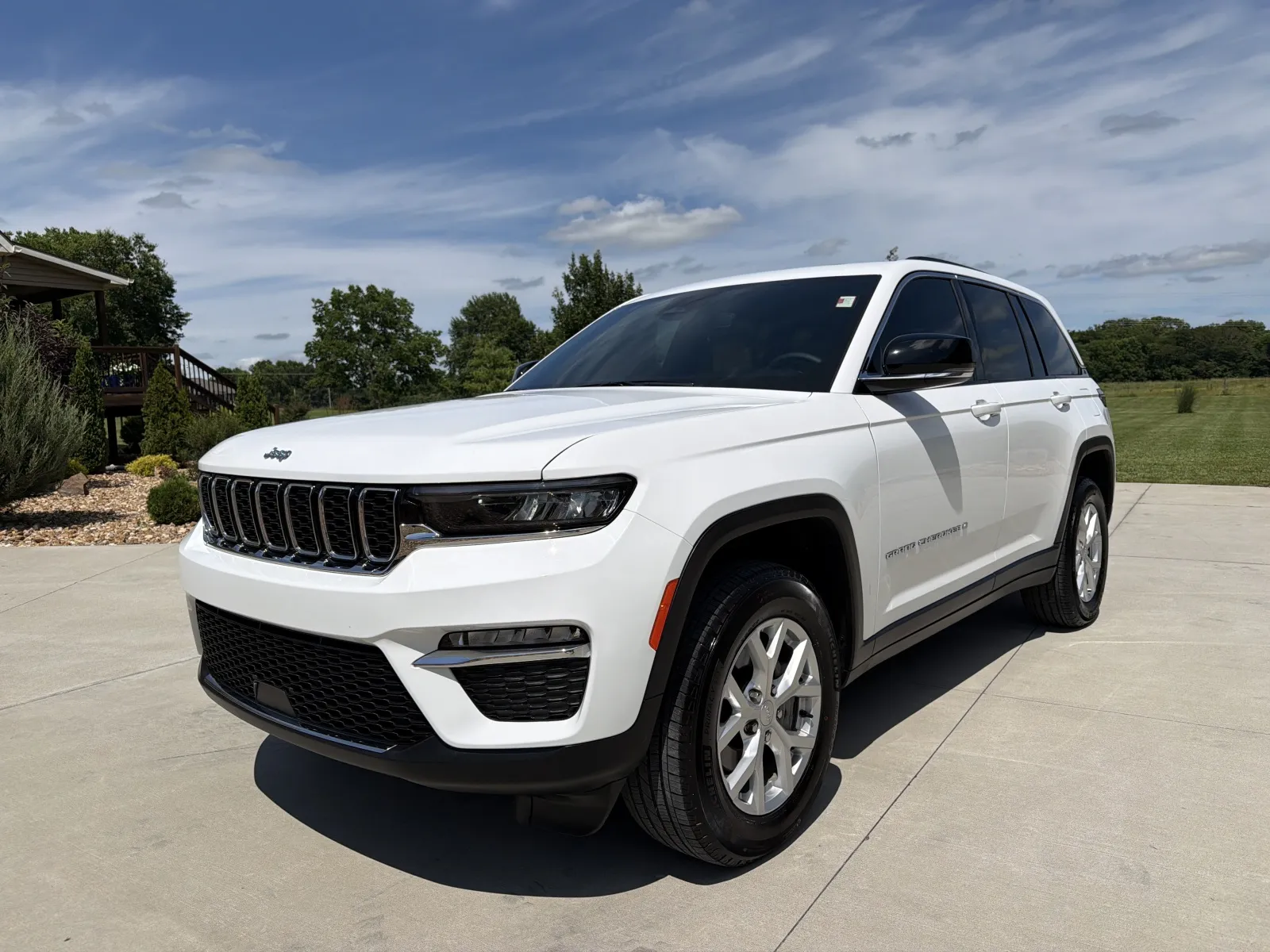 White 2023 Jeep Grand Cherokee Limited Sport Utility 4D for sale in Clinton, MO