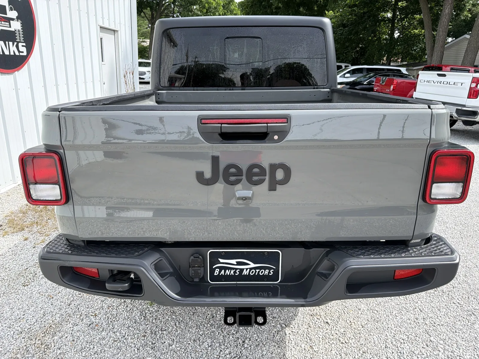 More photos of 2022 Jeep Gladiator Sport Altitude Pickup 4D 5 ft at Banks Motors LLC, MO