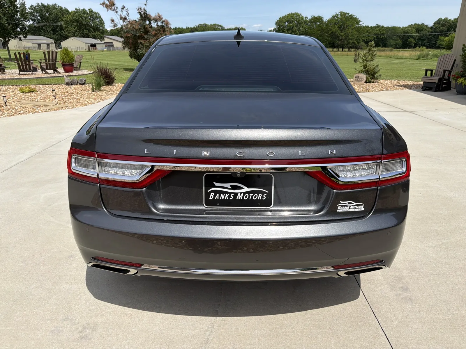 Lincoln Continental photo 43