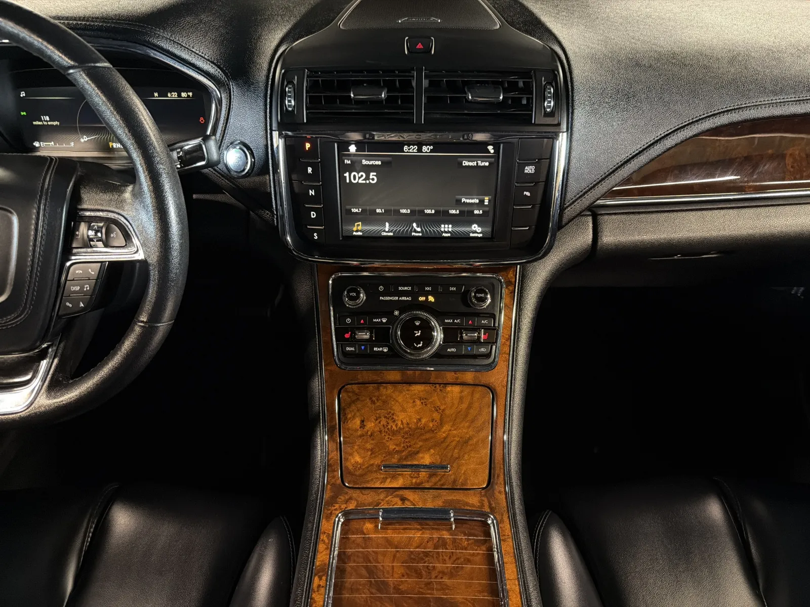 Lincoln Continental photo 39
