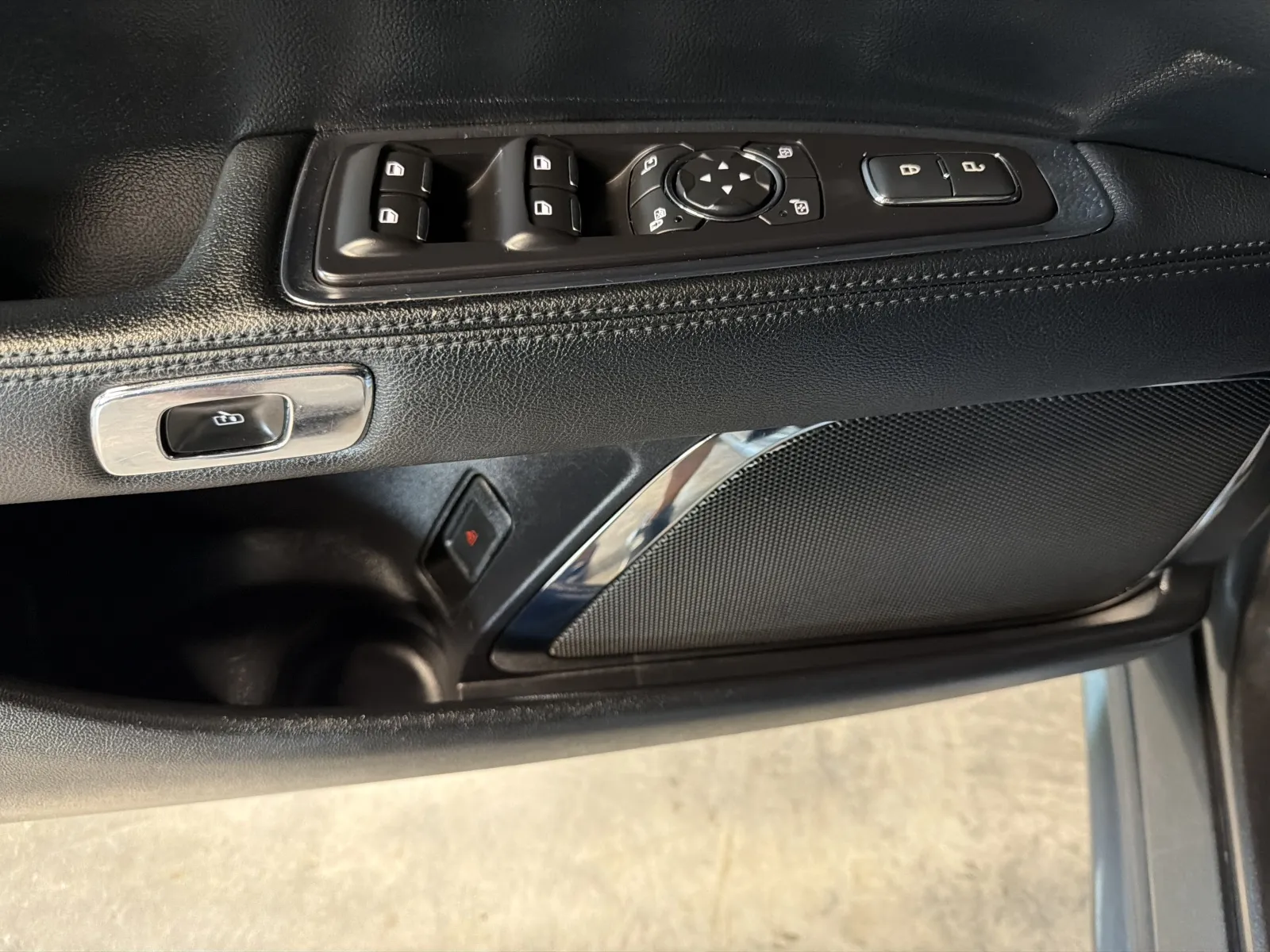 Lincoln Continental photo 25
