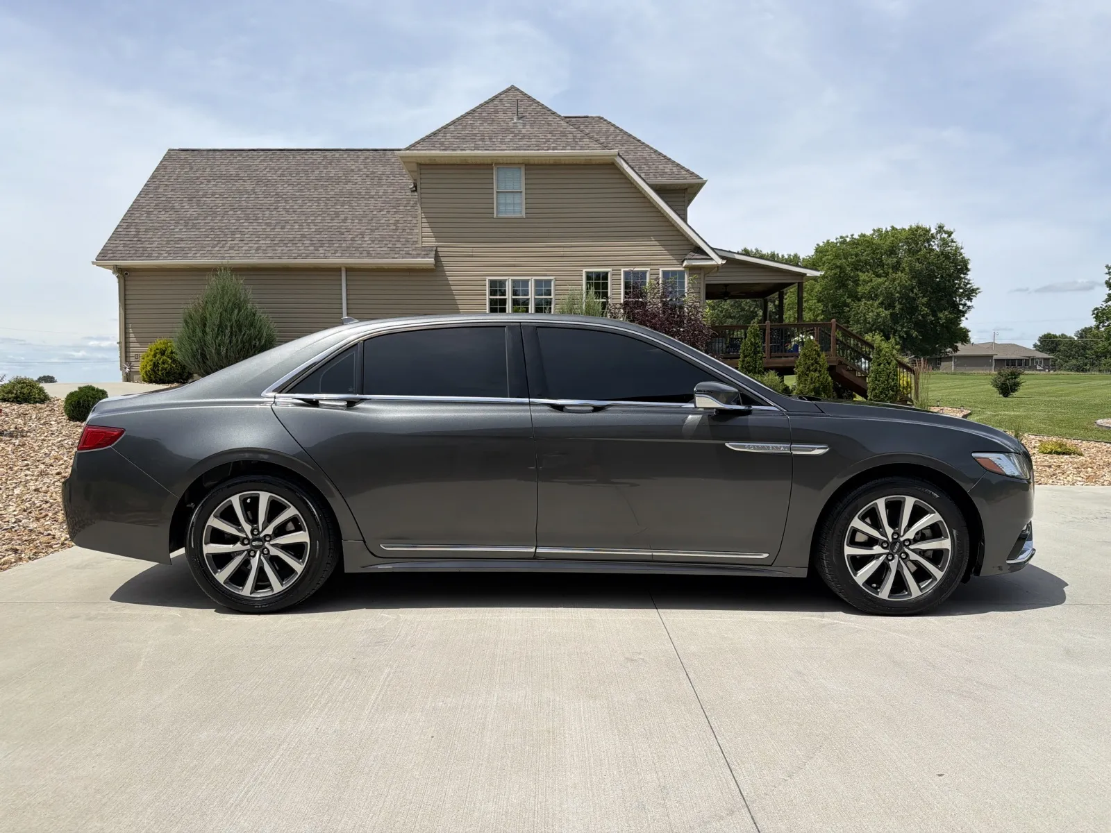 Lincoln Continental photo 7