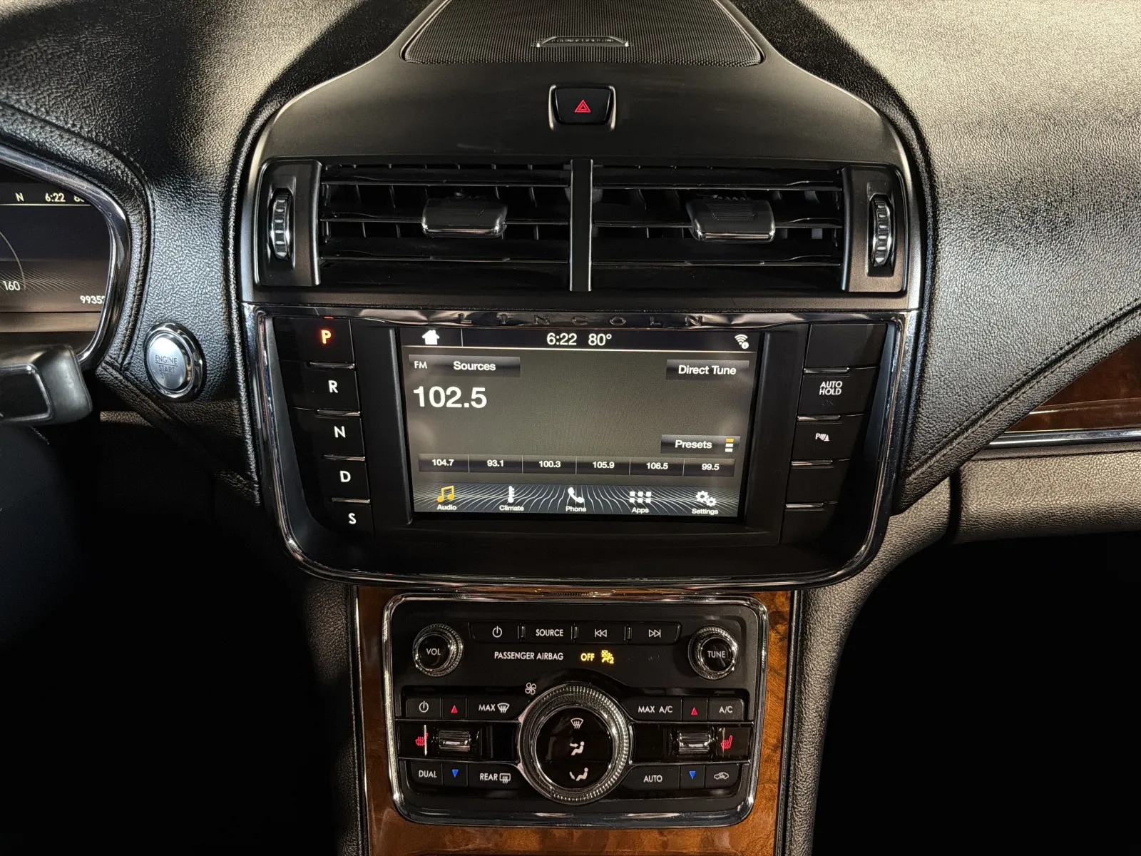 Lincoln Continental photo 40