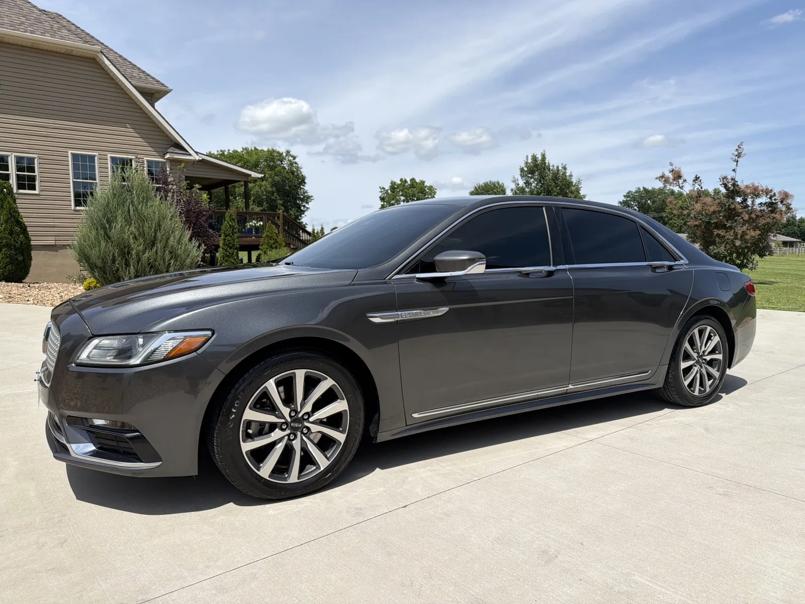 Photos of 2019 Lincoln Continental Sedan 4D for sale in Clinton, MO at Banks Motors LLC