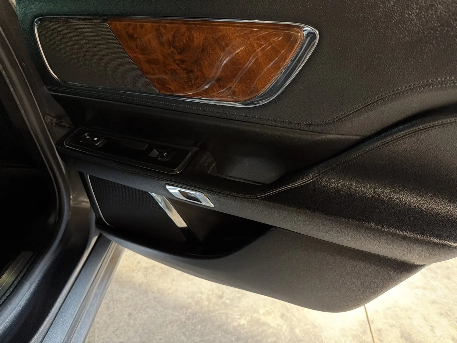 Lincoln Continental photo 31