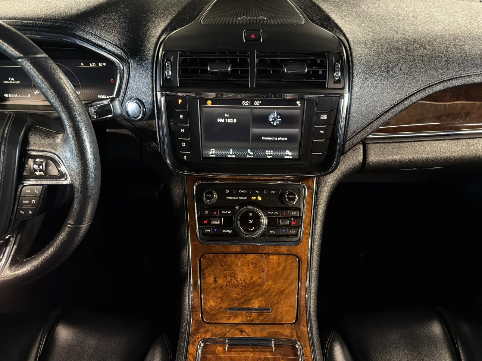 Lincoln Continental photo 16