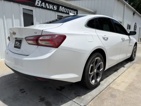Photos of 2020 Chevrolet Malibu LT Sedan 4D for sale in Clinton, MO at Banks Motors LLC