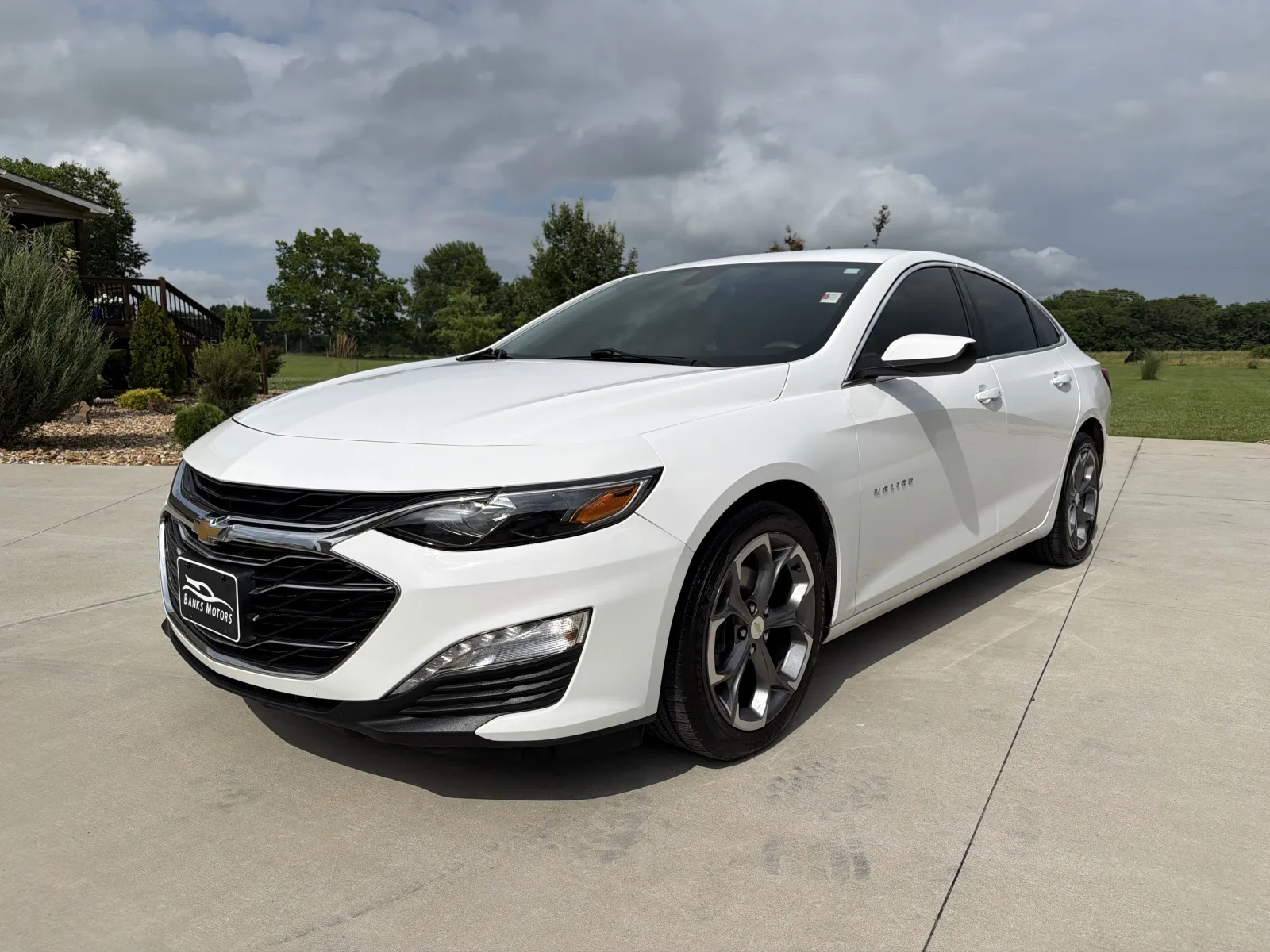 White 2020 Chevrolet Malibu LT Sedan 4D for sale in Clinton, MO