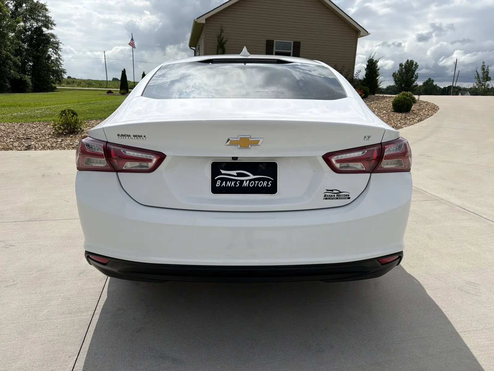 More photos of 2020 Chevrolet Malibu LT Sedan 4D at Banks Motors LLC, MO