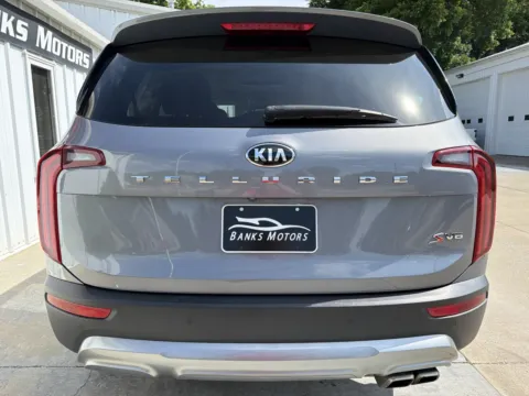 Another view of 2021 Kia Telluride S Sport Utility 4D for sale in Clinton, MO at Banks Motors LLC