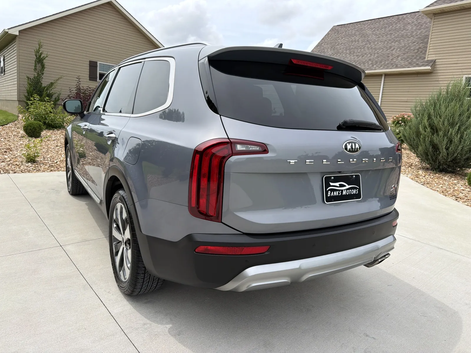 More photos of 2021 Kia Telluride S Sport Utility 4D at Banks Motors LLC, MO