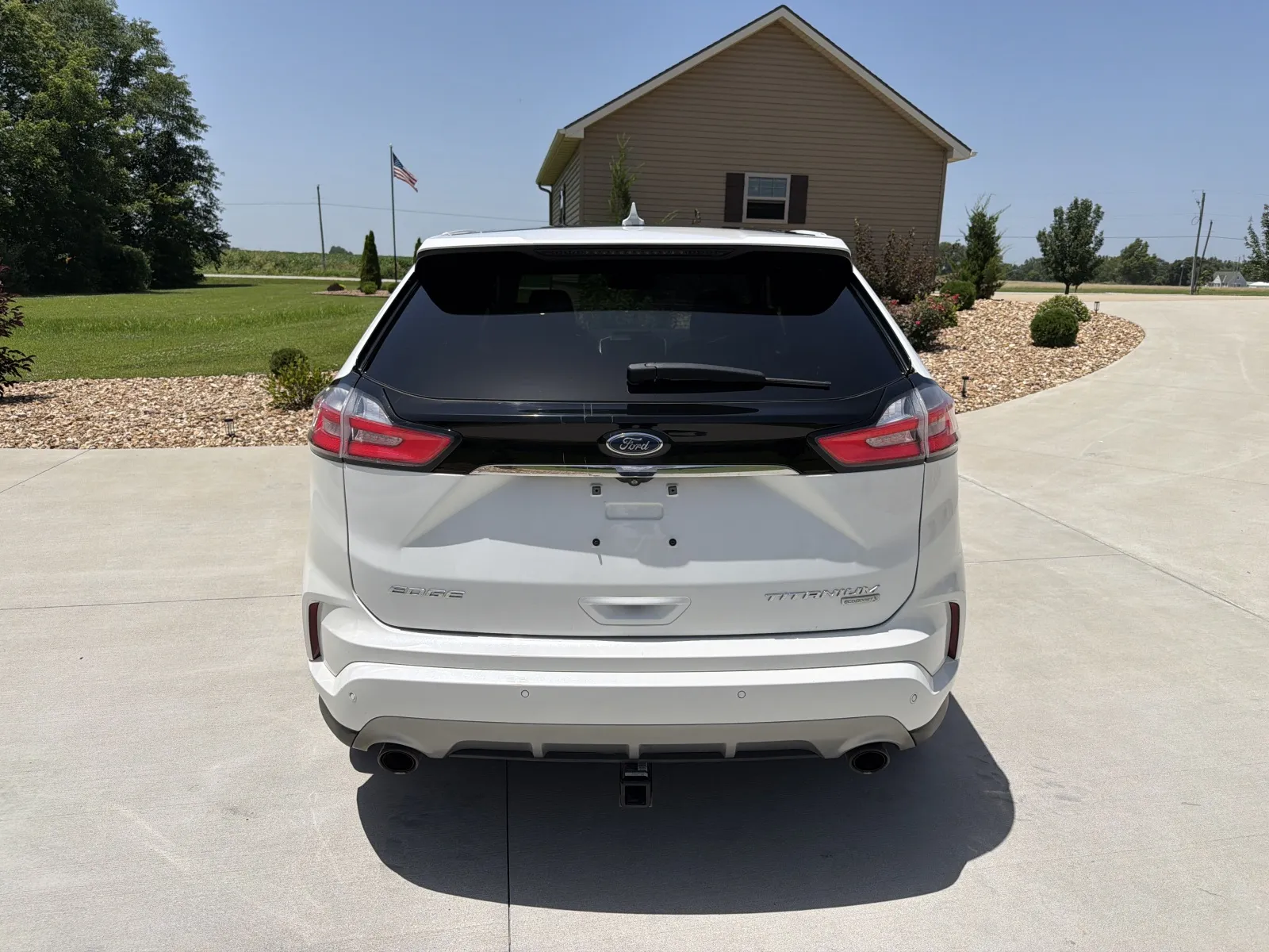 More photos of 2020 Ford Edge Titanium Sport Utility 4D at Banks Motors LLC, MO