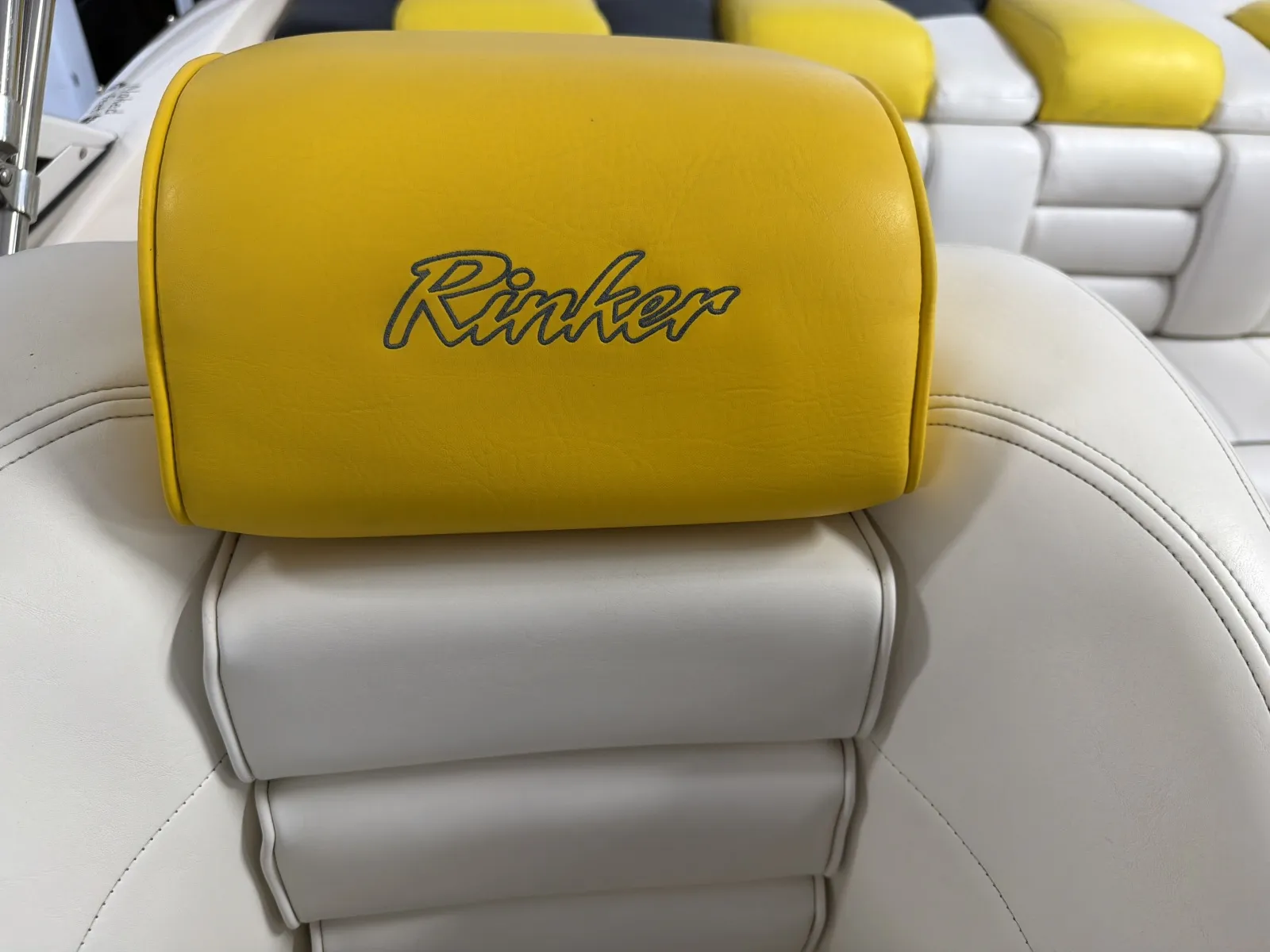 Rinker 262 SS Captiva photo 18