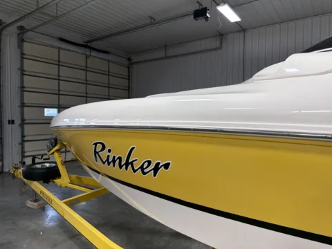 More photos of 2003 Rinker 262 SS Captiva at Banks Motors LLC, MO
