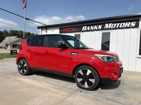 Photos of 2017 Kia Soul + Wagon 4D for sale in Clinton, MO at Banks Motors LLC