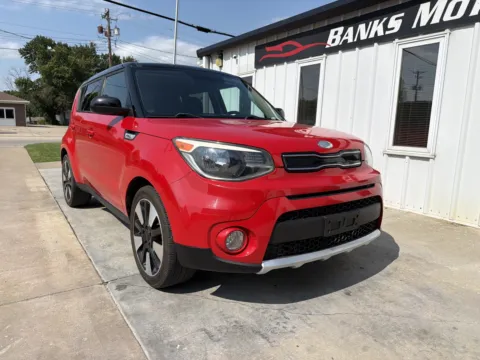 More photos of 2017 Kia Soul + Wagon 4D at Banks Motors LLC, MO