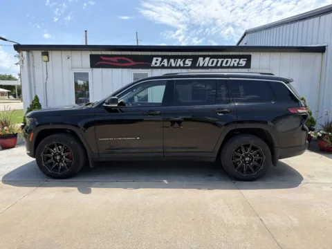 Black 2022 Jeep Grand Cherokee L Limited Sport Utility 4D for sale in Clinton, MO