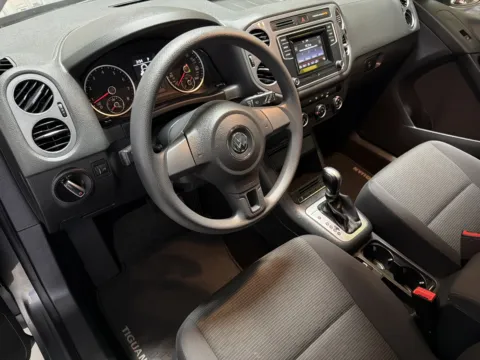 More photos of 2017 Volkswagen Tiguan Limited 2.0T 4Motion Sport Utility 4D at Banks Motors LLC, MO