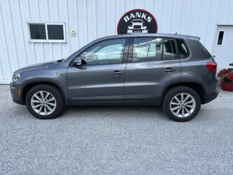 Unknown 2017 Volkswagen Tiguan Limited 2.0T 4Motion Sport Utility 4D for sale in Clinton, MO
