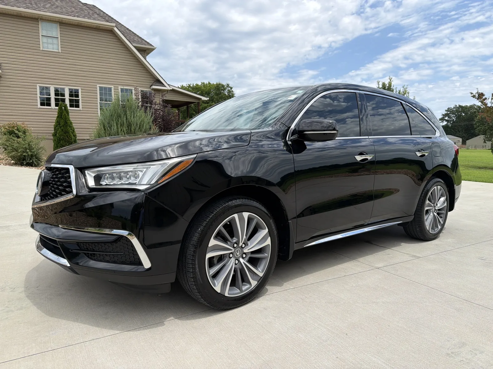 Black 2017 Acura MDX SH-AWD Sport Utility 4D for sale in Clinton, MO