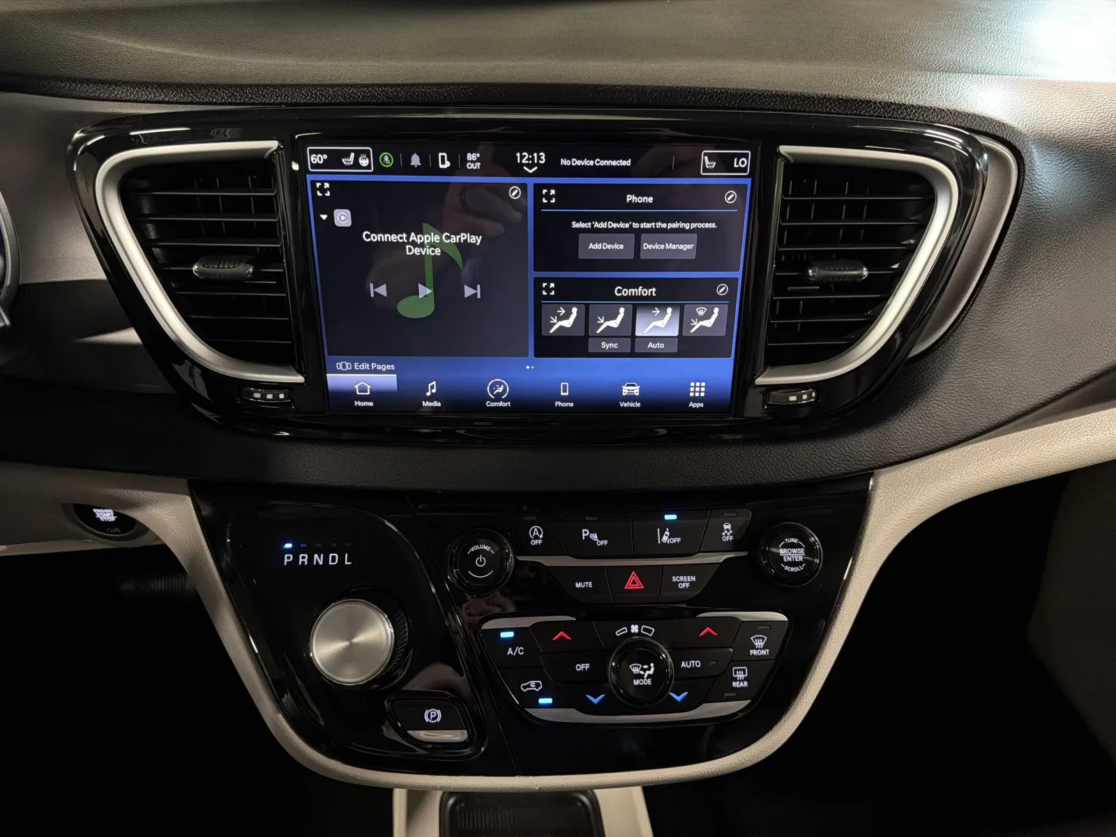 Chrysler Pacifica photo 15