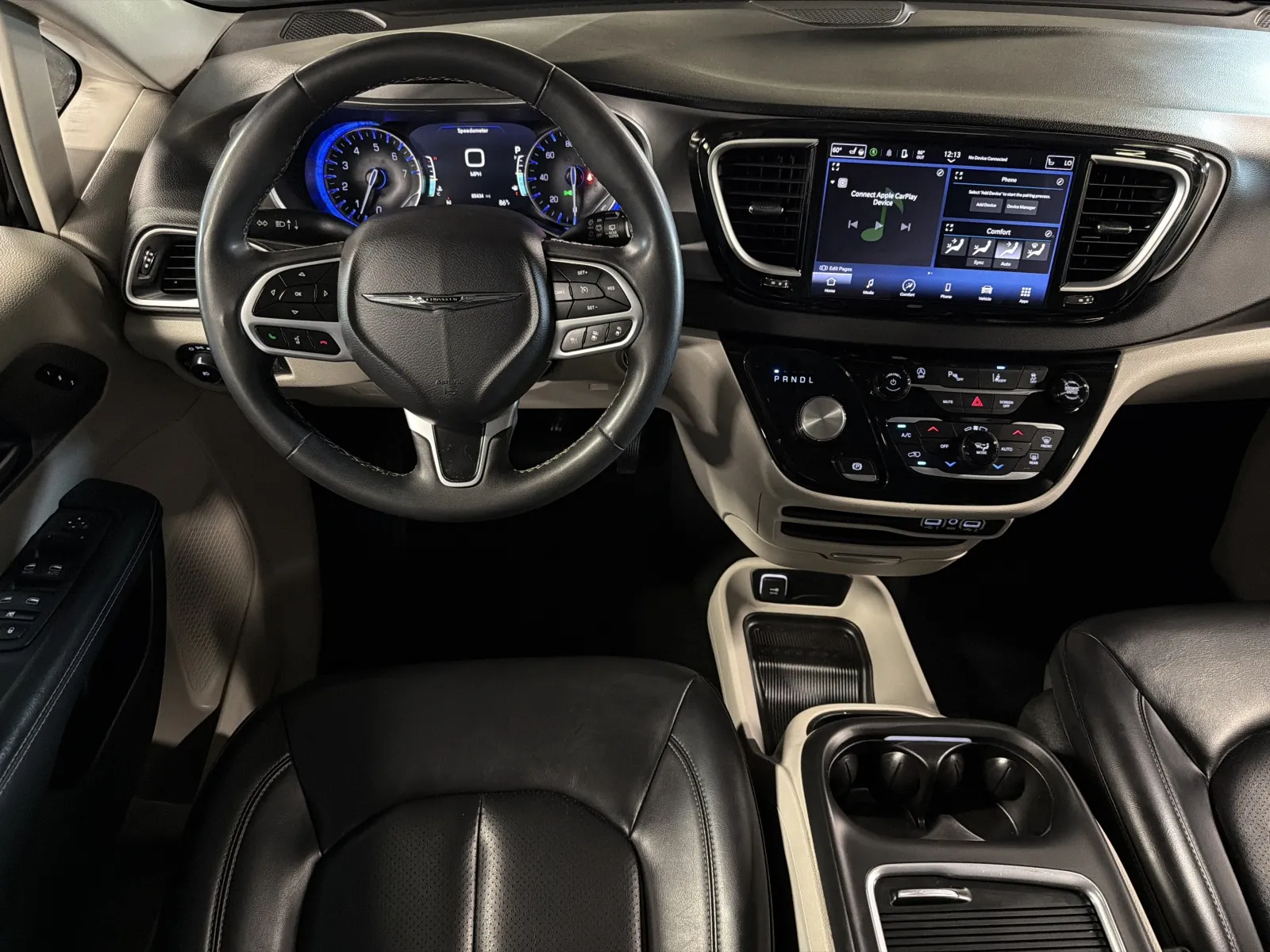 Chrysler Pacifica photo 42