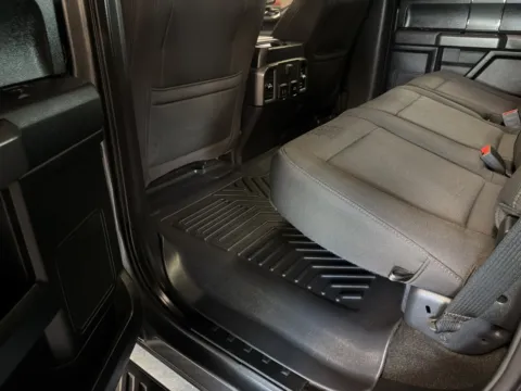 More photos of 2020 Ford F-150 SuperCrew Cab XLT Pickup 4D 5 1/2 ft at Banks Motors LLC, MO