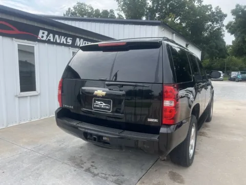 More photos of 2009 Chevrolet Tahoe LT Sport Utility 4D at Banks Motors LLC, MO