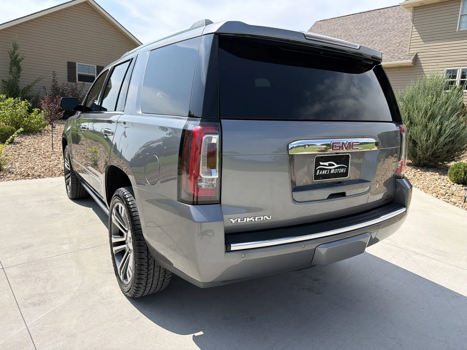 More photos of 2020 GMC Yukon Denali Sport Utility 4D at Banks Motors LLC, MO