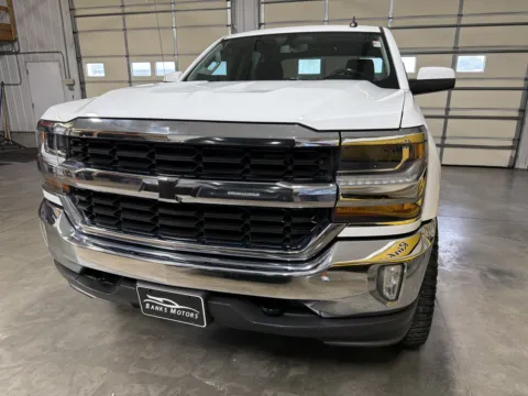 More photos of 2018 Chevrolet Silverado 1500 Crew Cab LT Pickup 4D 5 3/4 ft at Banks Motors LLC, MO