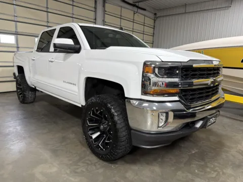 Photos of 2018 Chevrolet Silverado 1500 Crew Cab LT Pickup 4D 5 3/4 ft for sale in Clinton, MO at Banks Motors LLC