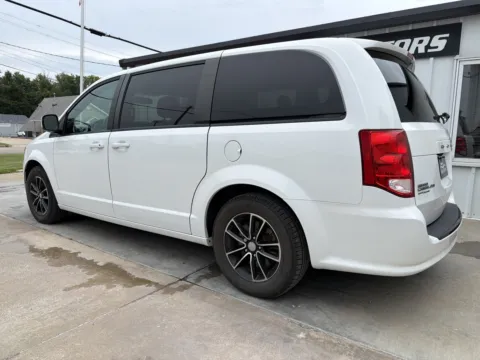 Photos of 2018 Dodge Grand Caravan Passenger SXT Minivan 4D for sale in Clinton, MO at Banks Motors LLC