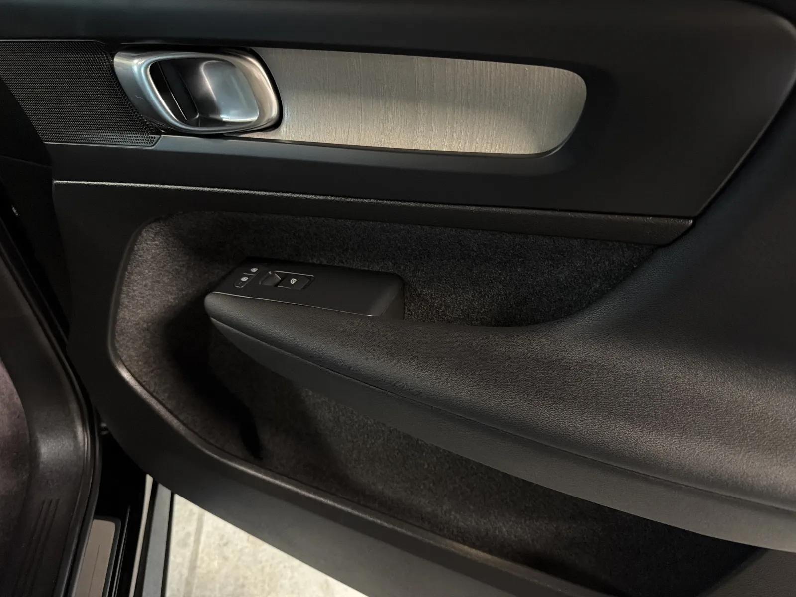Volvo XC40 photo 36