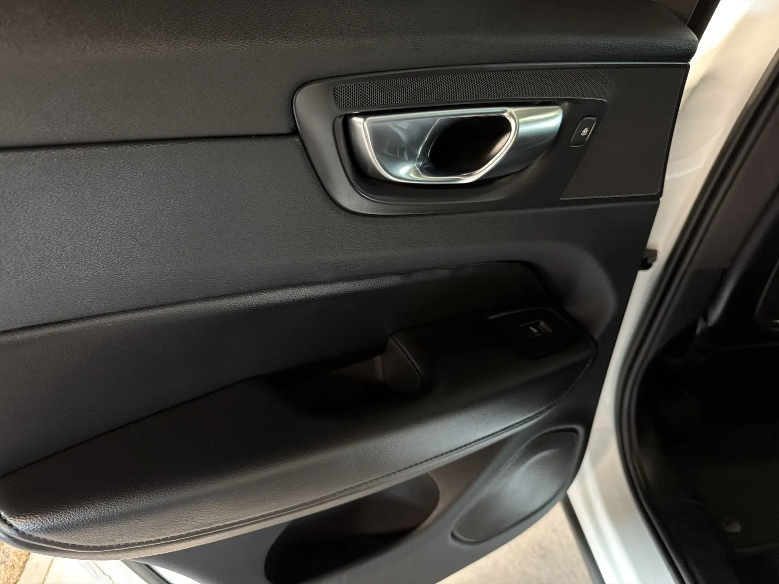 Volvo XC60 photo 35