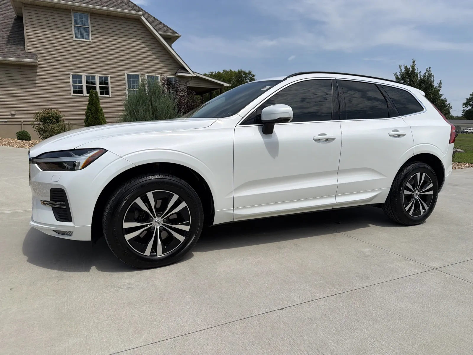 Volvo XC60 photo 49