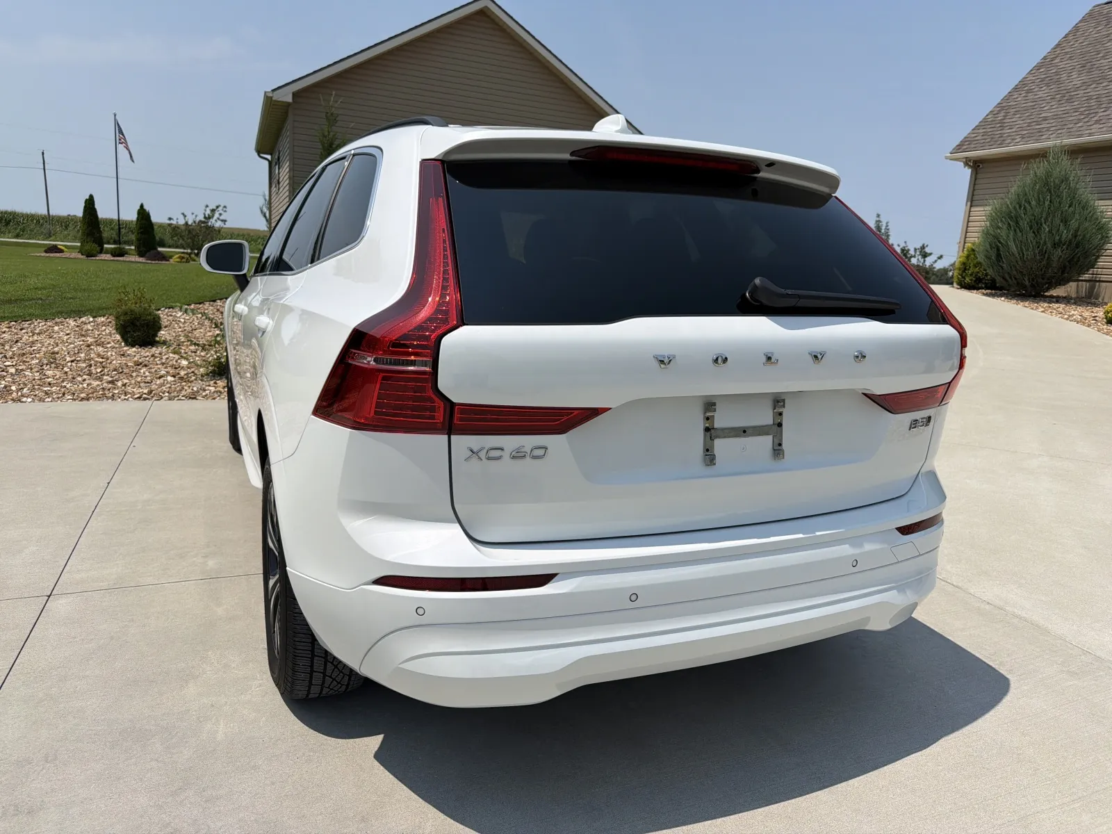 More photos of 2023 Volvo XC60 B5 Core Sport Utility 4D at Banks Motors LLC, MO