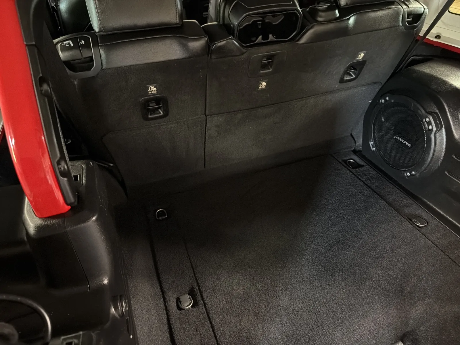 Jeep Wrangler photo 23