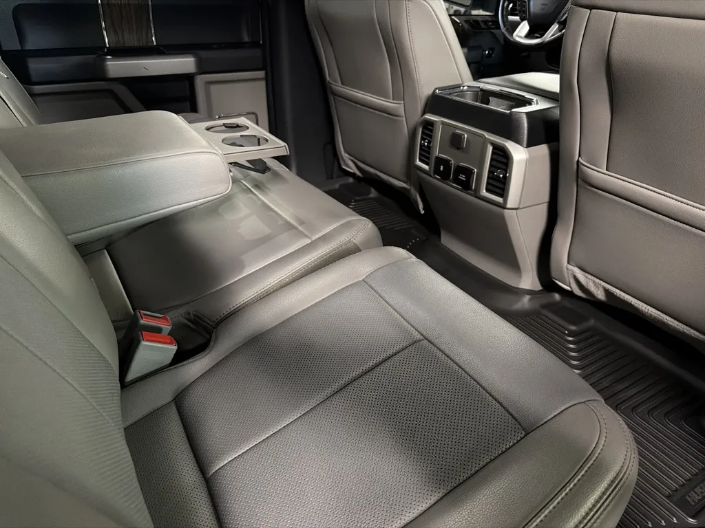 Ford F-150 photo 22