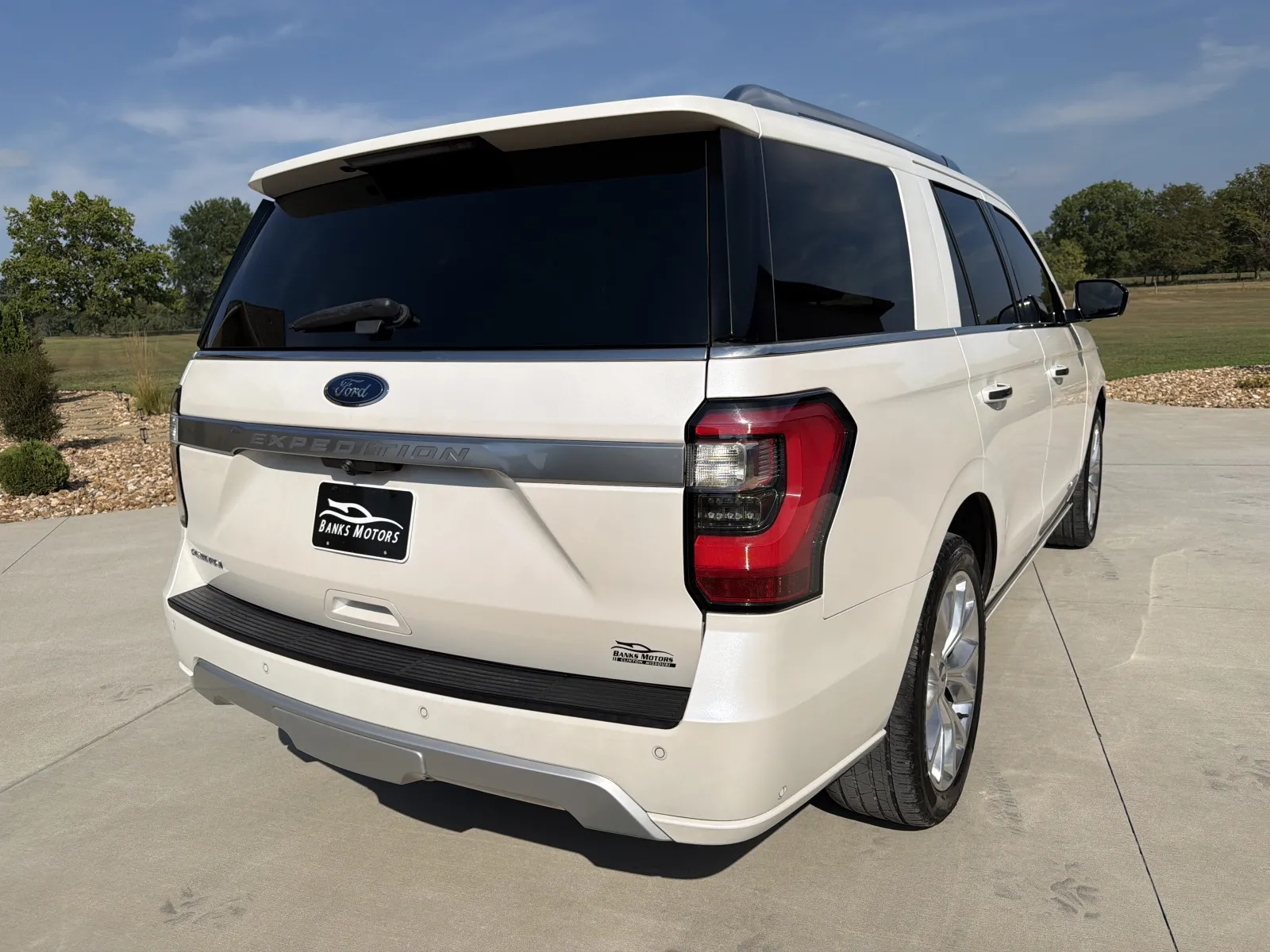 More photos of 2018 Ford Expedition Platinum Sport Utility 4D at Banks Motors LLC, MO