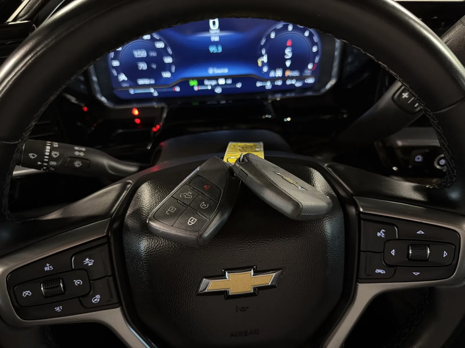 Chevrolet Silverado photo 18