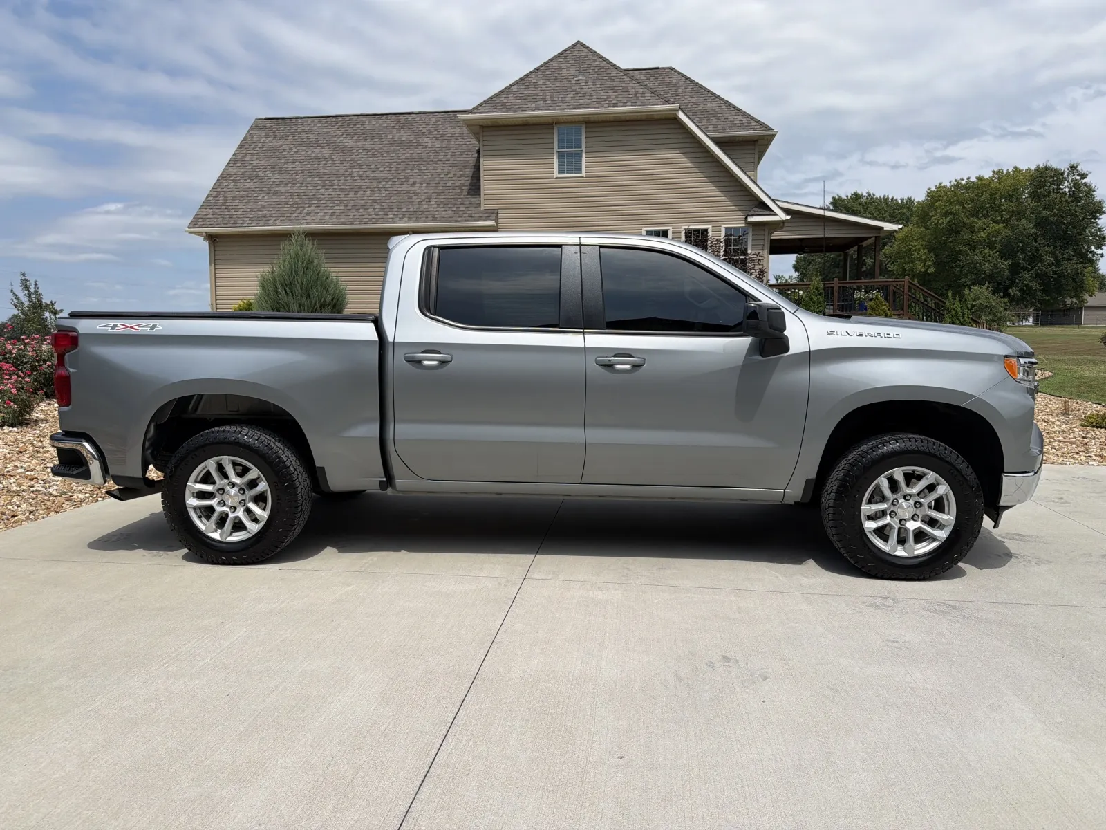 Chevrolet Silverado photo 56