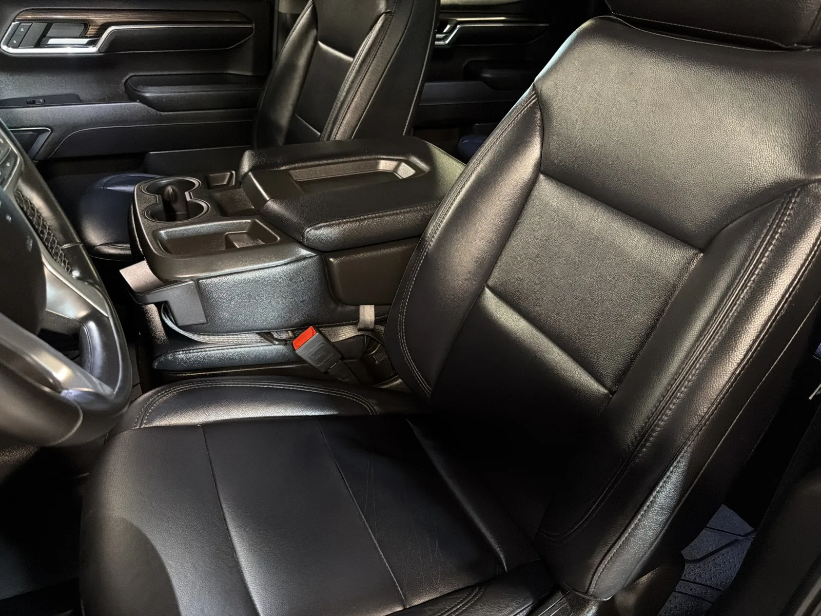 Chevrolet Silverado photo 36