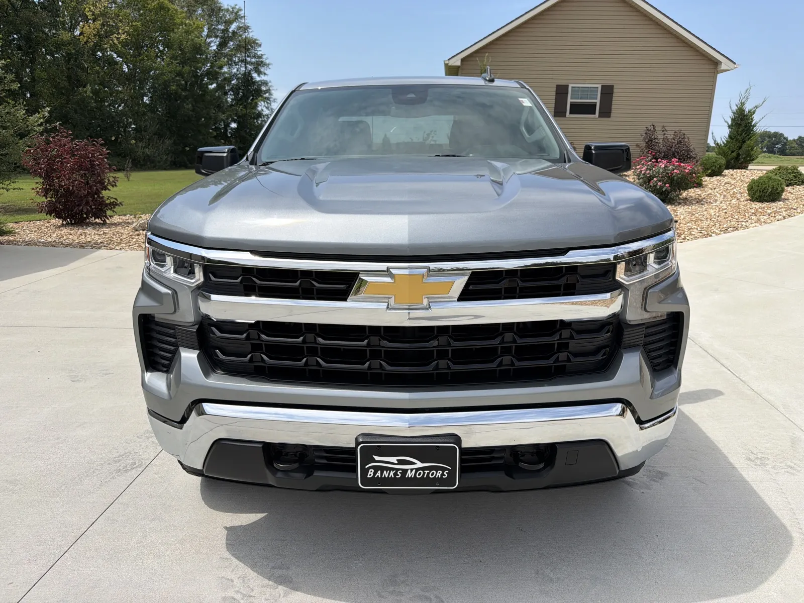 Chevrolet Silverado photo 8
