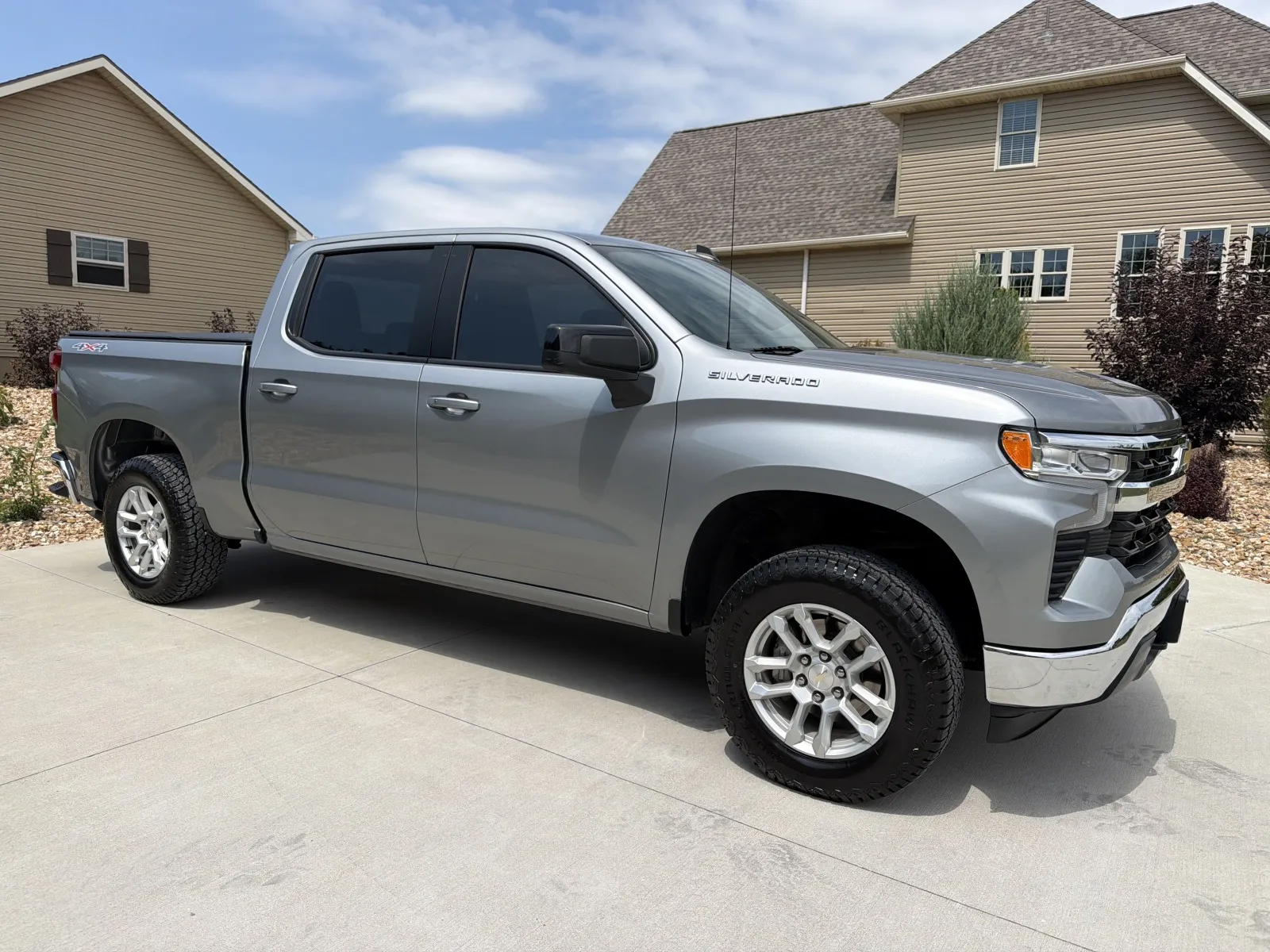 Chevrolet Silverado photo 7