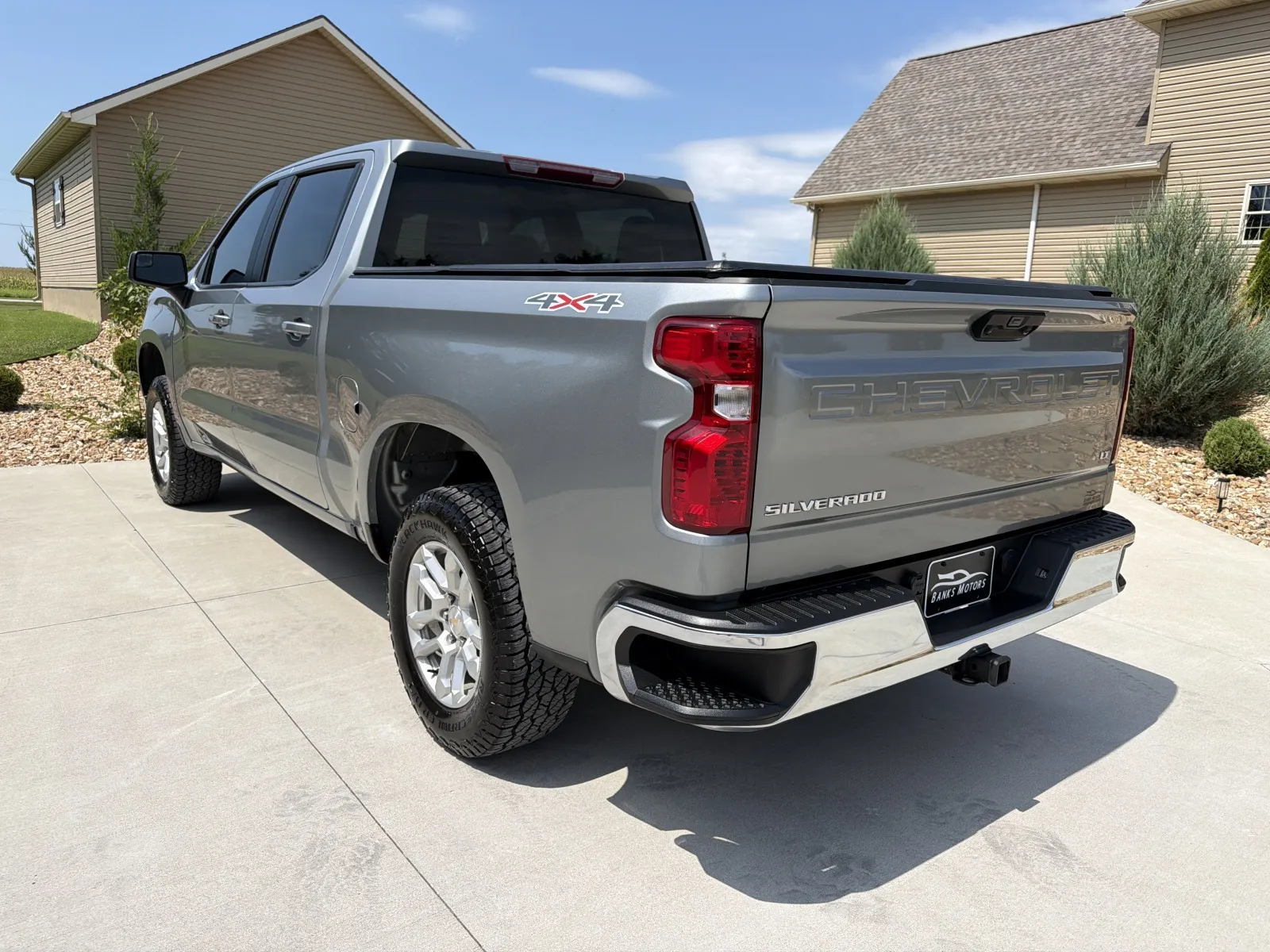 Chevrolet Silverado photo 58